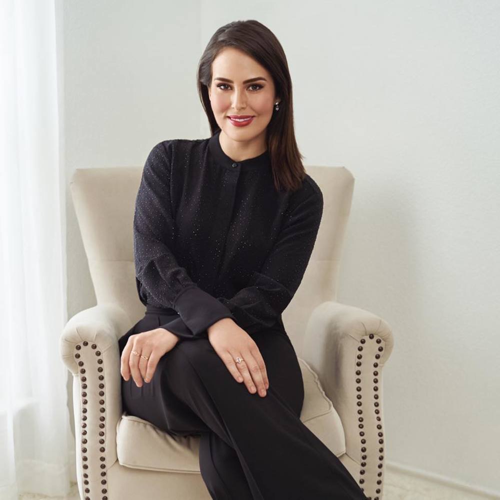 Meet your Posher, Yudith